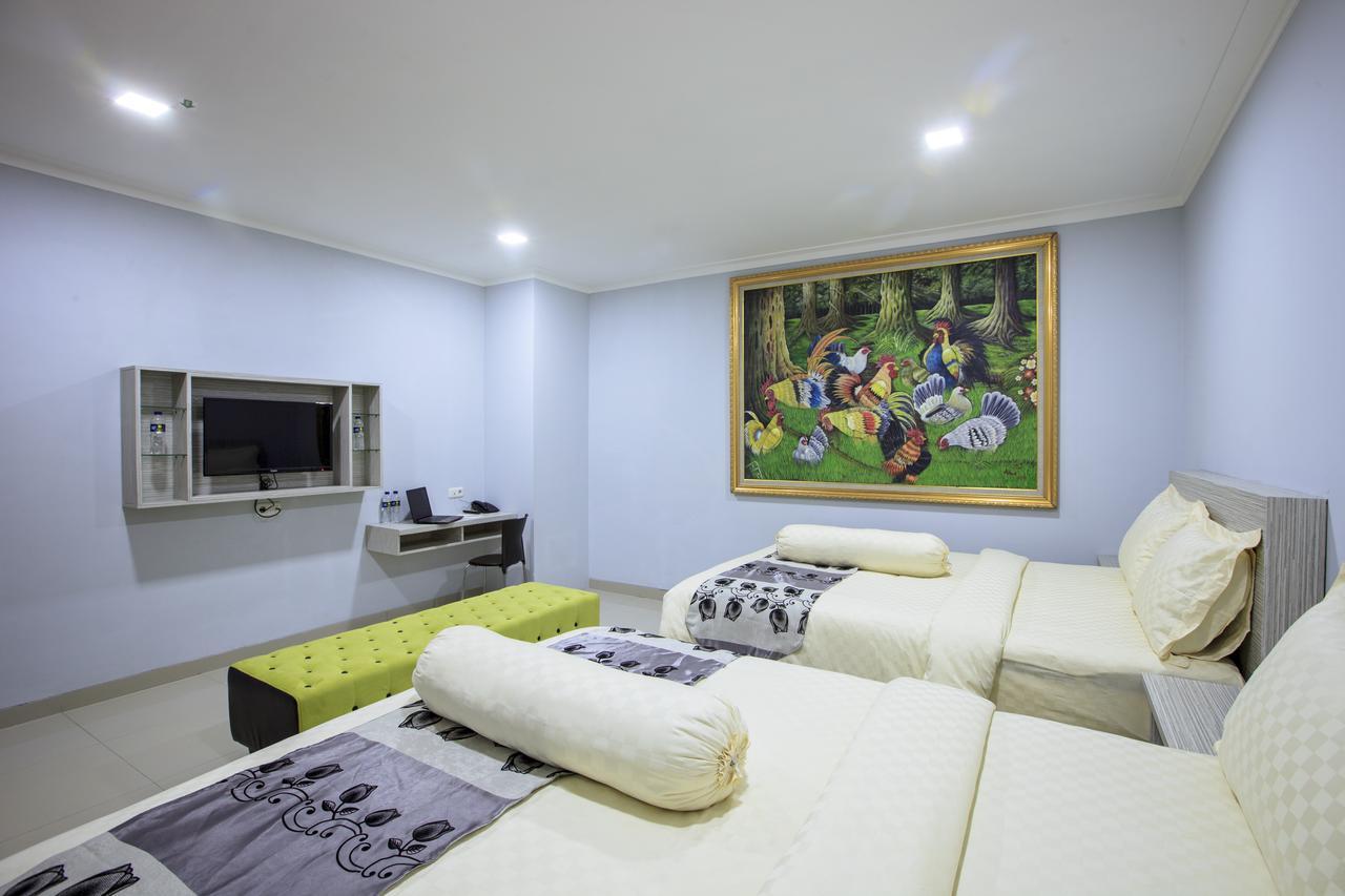 Hotel Zamburger Psps Riau - Previously Hotel Aquatel Пеканбару Екстериор снимка